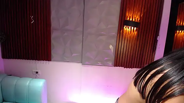 sabrina_hunt7 live cam on StripChat