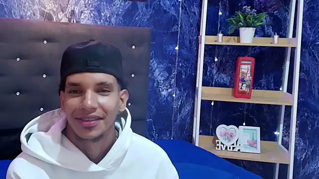 kai_storm77 live webcam show