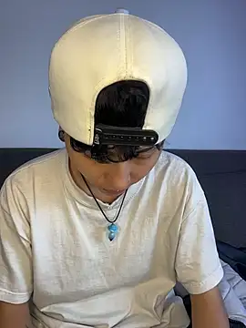 ian_mathias_ live webcam show