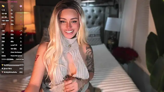 ParisianDoll live webcam show