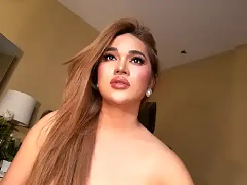 bellaswildcummer webcam