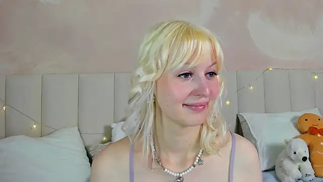 AdeleSilvy webcam