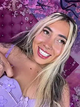 ManuelaVeeleez