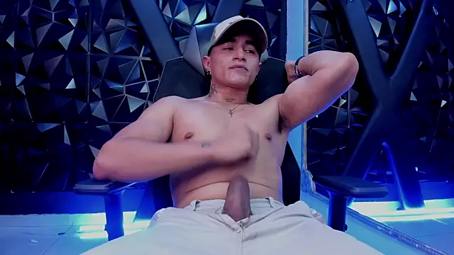 LiamDeeps live cam on StripChat