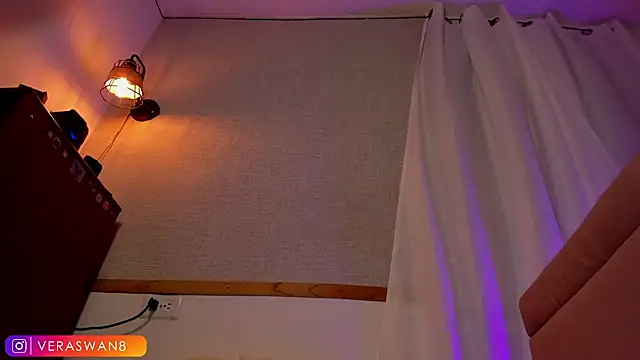 veraswan1 - VeraSwan1's free webcam - UK Sex Cams