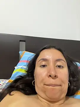 emely_sexx20 webcam