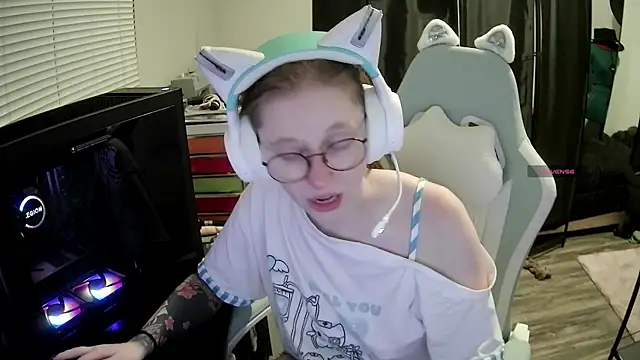 lilyfoxxx (F young) - Finger Fuck