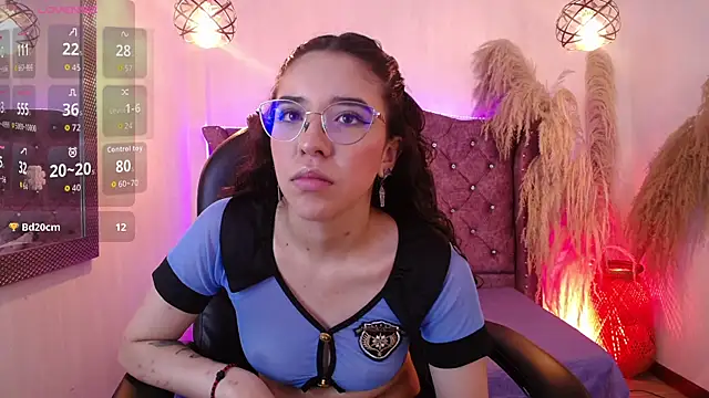 Amara_Davis1 webcam