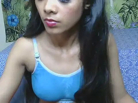 Isha-19 live cam on StripChat