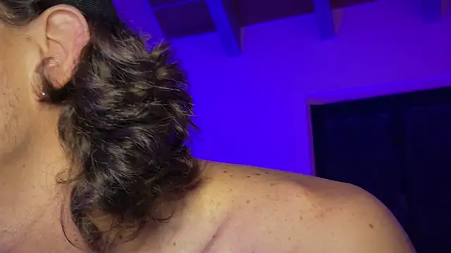 mcklister_kinky_feets