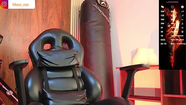 Latinmoster_boss live cam on StripChat