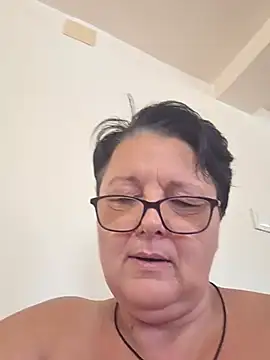 diana_diafan (F mature) - fuck pussy hard squirt