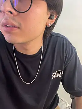 _Tommy_7 webcam