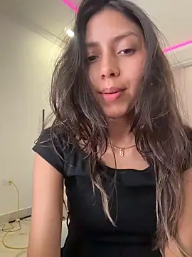 missbecka_ (F young) - Caress pussy above + spanks
