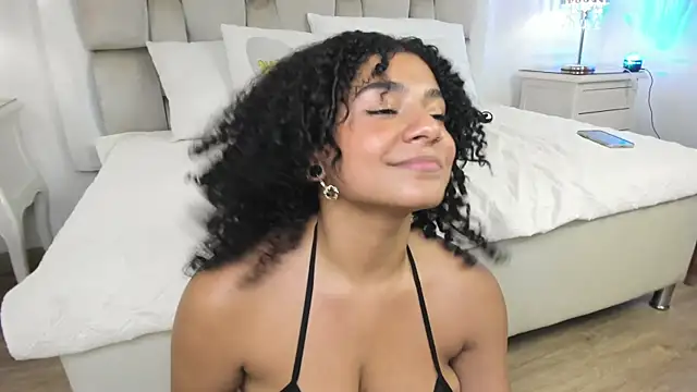 sweets_one live webcam show