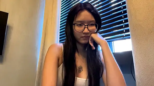 neonami live webcam show