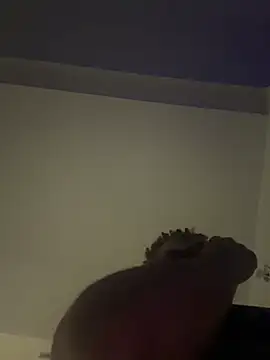 HornyStr8Freak live webcam show