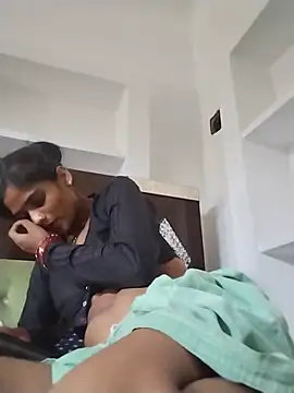 Ishani_sharmaa live webcam show