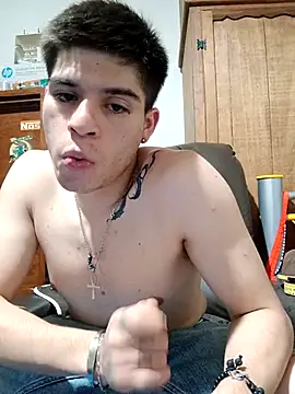 Oliver_LA live cam on StripChat