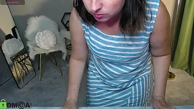 MartaEdams webcam
