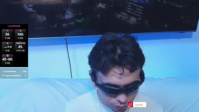 adonisZafiro webcam