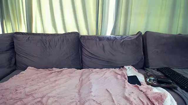 LaraStone69 webcam