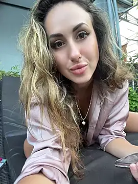 Bella-Grace webcam