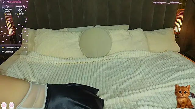 Clumsy_Nana webcam