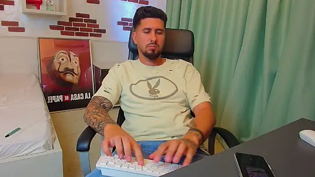 LoganStroud webcam
