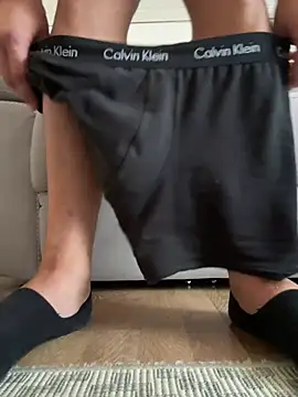 tony3729 live cam on StripChat