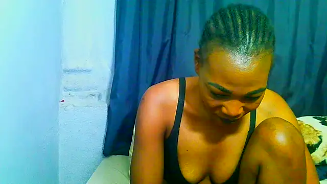 freaky_naughty live cam on StripChat