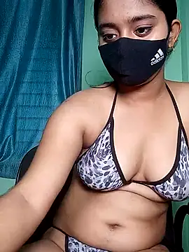 shrutee12 live cam on StripChat