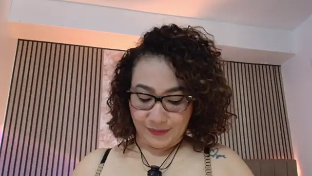 JuliRamirez webcam
