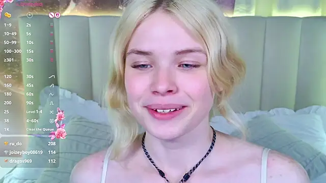 ChloeWells webcam