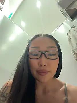 trytomakememoam webcam