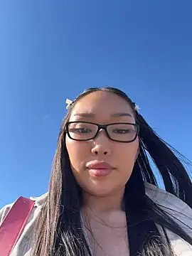 trytomakememoam webcam