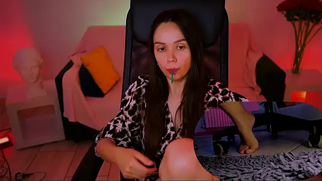 OliviaWeles live cam on StripChat