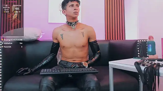 Maximoking26 live webcam show