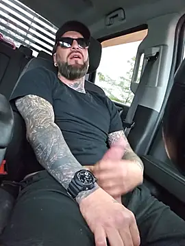 Beardedtattood live cam