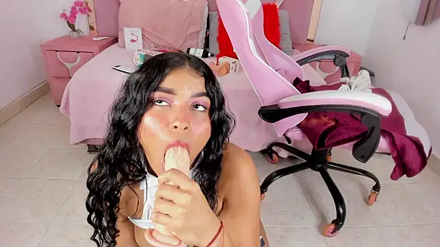 honeyhtx webcam
