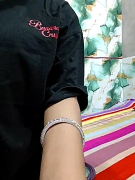 Cute-Ishita