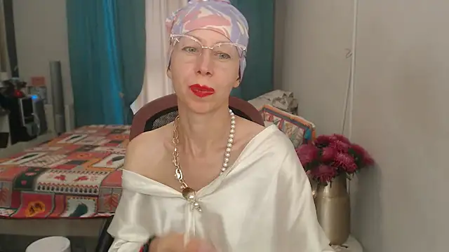 LuxuryNika
