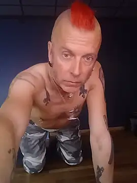 SHARPSkinhead live cam on StripChat