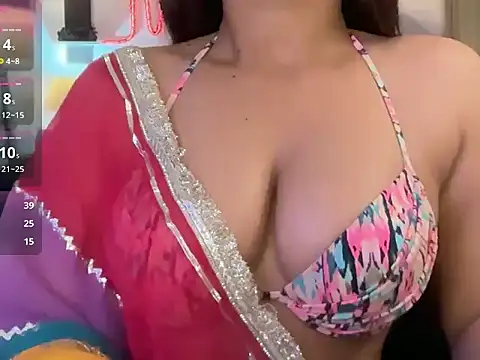 blissful-zovi live cam on StripChat