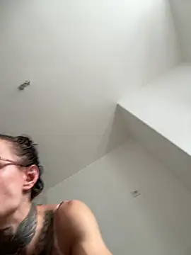 SkinnyLilly