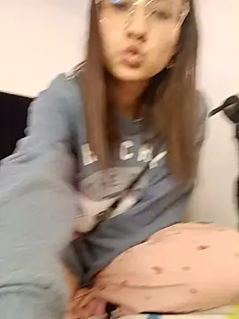 JustVeroo live cam on StripChat