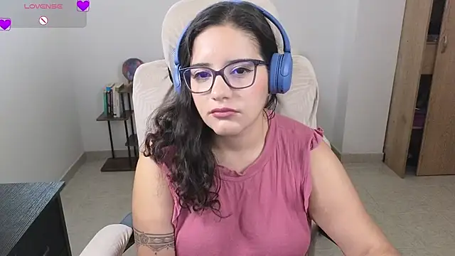 blue__moon_ - Blue__moon_'s free webcam - UK Sex Cams