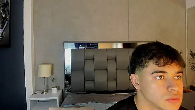 charlie___musk (M twink) - Let´s cum together!