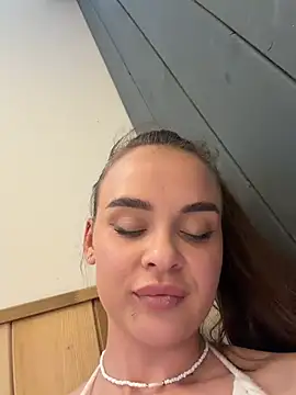 kristirich (F young) - Show pussy💕