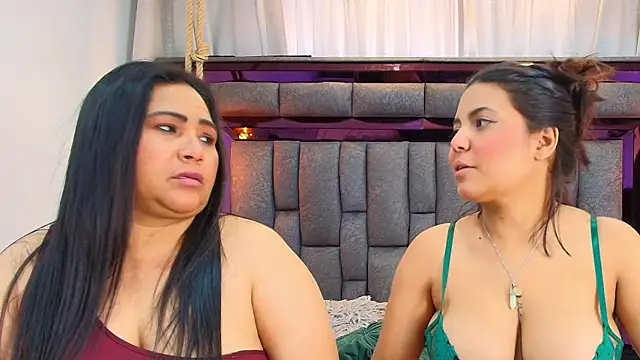 Karina_Mendoza webcam